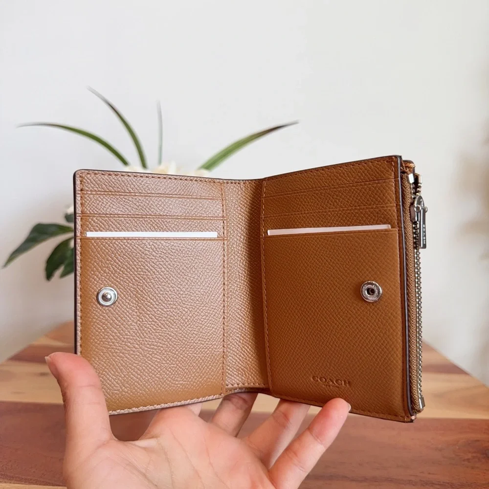 NWT Coach Bifold Wallet‎